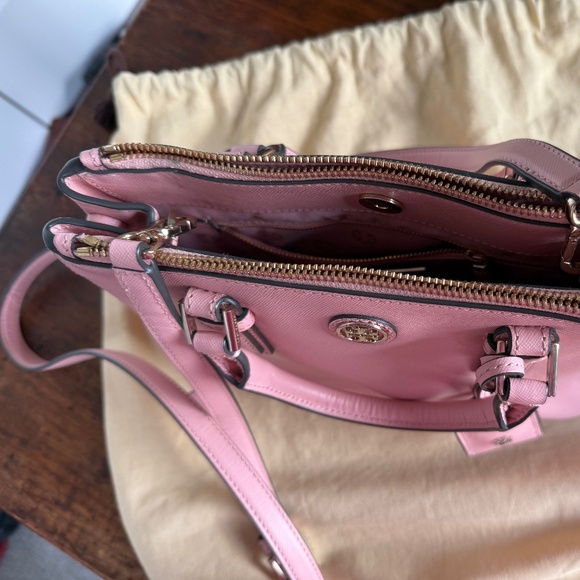 Tory Burch Crossbody Bag in Pink - Picture 3 of 7